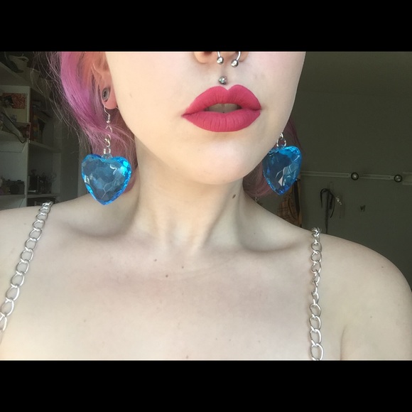 Heartbreaker Crystal Earrings - Picture 4 of 5